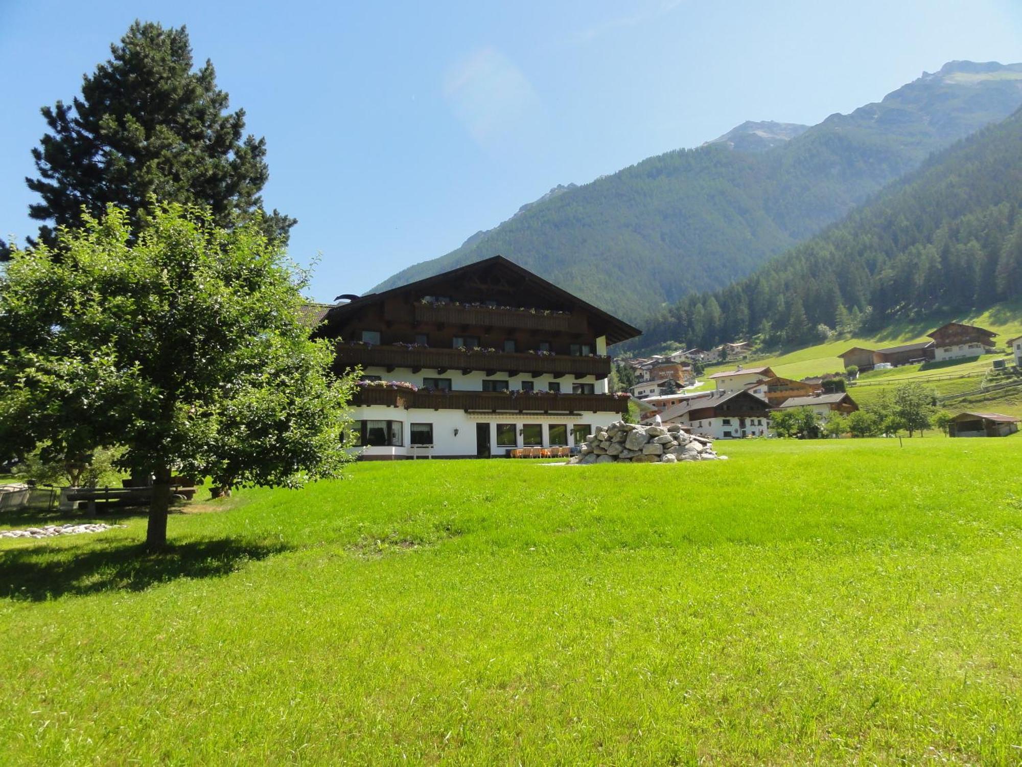 Hotel Steuxner Neustift im Stubaital Extérieur photo