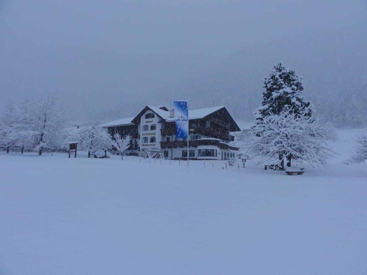 Hotel Steuxner Neustift im Stubaital Extérieur photo